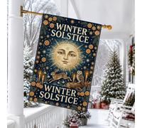Bandiera della casa del solstizio d'inverno celeste con faccia del sole | Luna e sole celesti, bandiera del prato, lepre e gufo della foresta, candele coniche luminose, fette di arancia essiccate