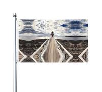 Bandiere decorative su entrambi i lati, faro con bella nuvola con occhielli, adatte per appendere in giardini e feste.