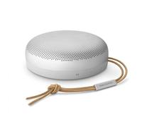 Bang & Olufsen Beosound A1 (2a gen) - Altoparlante Bluetooth portatile, wireless, impermeabile (IP67), suono a 360°, compatibile con Alexa, autonomia di 18 ore, per esterni e da viaggio - Grigio