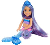 Barbie - Barbie Sirene Chelsea bambola sirena con capelli blu e viola e 2 animaletti, forziere e accessori, Giocattolo per Bambini 3+ Anni, HHG57