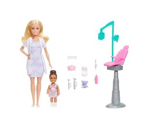 Barbie Careers Dentista e set da gioco a tema medico | Bambola alla moda bionda con camice bianco, 1 bambola piccola e set dentista, dai 3 anni, JMK14