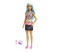Barbie Carriere - Carriera Make-up, bambola dai capelli blu, top colorato a stampa leopardata e scarpe rosa con plateau, con palette, tavolozza e pennello, Giocattolo per Bambini 3+ Anni, HKT66