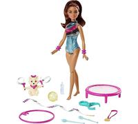 Barbie- Dreamhouse Adventures Bambola Ginnasta Mora in Body con Accessori Giocattolo per Bambini 3+ Anni, GHK24