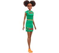 Barbie- Dreamhouse Adventures, Bambola Nikki Mora Giocattolo da 30 cm, con Abito Verde, per Bambini 3+ Anni, GHR60
