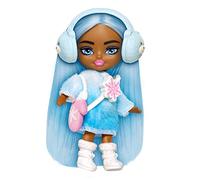 Barbie, Extra Mini Minis Fly, Mini Bambola Viaggiatrice con Look Invernale, Abito di Maglia e Accessori da Vacanza sulla Neve, Giocattolo per Bambini, 3+ Anni, HPN08