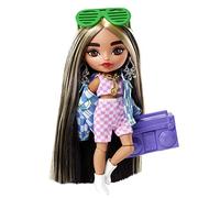Barbie - Extra Minis Mini Bambola Articolata con Giacca a Quadri e Morbidi Capelli Bicolore, Giocattolo per Bambini 3+ Anni, HGP64
