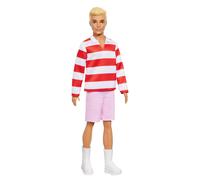 Barbie - Ken Fashionistas n. 241, bambola con capelli biondi, polo a righe bianche e rosse, shorts rosa, calze bianche e scarpe da ginnastica, giocattolo per bambini, 3+ anni, HYV01