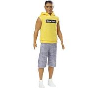 Barbie - Ken Bambola con Felpa Gialla e Pantaloncini, Bambini di 3+ Anni, GDV14