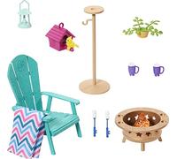 Barbie Mobilier HJV33 - Set di decorazioni per casa delle bambole Barbie, terrazza da giardino, fuoco da campo, mangiatoia per uccelli e casetta
