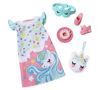 Barbie: My First Barbie Clothes, set di moda per bambole prescolari da 34,3 cm, set completo con pigiama, pantofole e accessori per andare a dormire