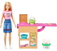 Barbie Noodle Playset con Bambola, Cucina e Accessori, Giocattolo per Bambini 4+ Anni, GHK43