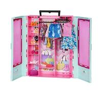 Barbie - Playset armadio con 3 abiti, 3 paia di scarpe, 2 borsette, 5 appendiabiti, collana e occhiali da sole, giocattolo per bambini, 3+ anni, HKR92