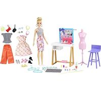 BARBIE, PLAYSET ATELIER CON BAMBOLA BARBIE STILISTA, OUTFIT ALLA MODA E TANTISSIMI ACCESSORI, GIOCATTOLO PER BAMBINI 3+ ANNI