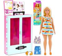 Barbie Set da gioco armadio e bambola - Bundle con armadio, 3 abiti, 2 paia di scarpe, 2 borse, collane, bambole da spiaggia, adesivi, altro ancora | Barbie Dress Up Set di accessori per ragazze