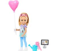 Barbie Set di bambole e accessori, Chelsea può essere fiorista con 5 pezzi a tema negozio di fiori tra cui bouquet e registro