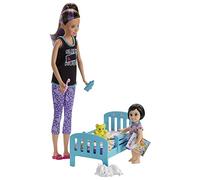 Barbie® Skipper Babysitter Playset con Bambole Nanna con Bambina, Lettino e Accessori, Giocattolo per Bambini 3+ Anni, GHV88