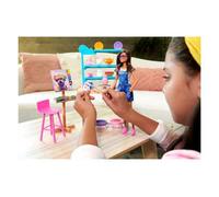 Barbie - Studio d'arte Creatività e Relax, include bambola Barbie con oltre 25 accessori e pasta da modellare