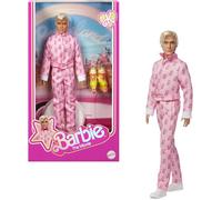 Barbie Il Film - Ken Ryan Gosling, bambola da collezione con tuta rosa con dettaglio B, sneaker bianche e pattini a rotelle multicolore, giocattolo per bambini, 6+ anni, JCP80