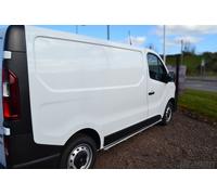 Barre Laterali + LED per Nissan Primastar Lwb 2022 + Passo Acciaio Inox Lucidato