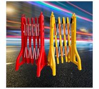 Barriera mobile espandibile da 8,2 piedi di larghezza, recinzione di sicurezza pieghevole, barricata in plastica riempita d'acqua, per vialetti d'accesso in aree pubbliche(Giallo)