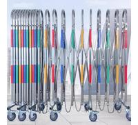 Barriera stradale espandibile portatile - Barriera di controllo di sicurezza esterna retrattile con ruote per la gestione degli eventi, controllo della folla e conformità alla sicurezza, 1,1 x 3 m