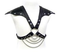 Basandomi sul titolo "Leather Body - Metallo e Spalle", si tratta di un prodo...