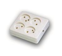 Base di superficie I V per installazione, compatibile con prese da 10-16A. Perfetto per elettrodomestici e dispositivi elettrici in luoghi che necessitano di un accesso sicuro e facile.