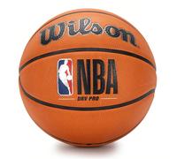 Basket serie DRV PRO n. 6 basket universale indoor e outdoor resistente all'usura per pavimenti in cemento WTB9100IB06CN La tecnologia NBA PRO SEAMS offre lo stesso design delle scanalature dei pallon