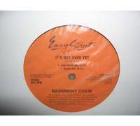 BASSMENT CREW FEAT. MC KT - it's not over yet / dub 12