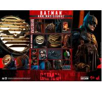THE BATMAN MOVIE - Batman with Bat-Signal 1/6 Action Figure 12" MMS641 Hot Toys