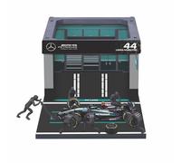 Bburago - Formula 1 Pit Stop Mercedes AMG #Hamilton - Set 1/43 con Figure Di Meccanici, Stand E Accessori - Modello Scontato Ufficiale F1 - Dettagli Realistici - Edition Collector
