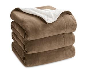 Bedsure Coperta in Pile Sherpa - Plaid Divano e Letto, Coperta Calda Accogliente, Sherpa Extra Spessa Morbida, Coperta Termica Copridivano Matrimoniale, XXL 220x240 cm, Cammello