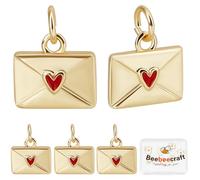 Beebeecraft 1 scatola Da 10 pezzi con Ciondolo A Forma di Busta con Cuore Rosso Smaltato Ciondolo A Forma di Lettera D'Amore Anello di Congiunzione Pendente Placcato Oro 18K per La Creazione