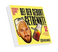 Bei der Geburt getrennt 2027: Postkartenkalender 17x16 cm mit urkomischen Doppelgänger-Vergleichen & abtrennbaren Postkarten für Fußballfans