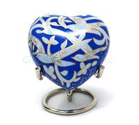 Bellissima Piccola Urna Per Ceneri A Forma Di Cuore Di Uccello Volante.