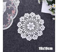 Bellissime tovagliette per in pizzo fatte a mano per feste di compleanno e