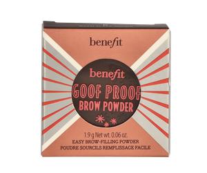 Benefit Goof Proof Brow Powder concentrandoti sull’arco e sulla coda. - Applica meno pressione all’inizio delle sopracciglia per un effetto più morbido. - Stratifica gradualmente fino a raggiungere la