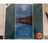 BERKELEY Lennox Sir. (Inghilterra); FINZI Gerald Raphael (Inghilterra); MOERAN Ernest John (Inghilterra-Irlanda); PARRY Charles Hubert "Hastings" (Inghilterra) - BERKELEY, Lennox: String Trio - FINZI, Gerald: Prelude and fugue for String Trio - PARRY, Charles Hubert: Two Intermezzi - MOERAN, Ernest John: Fantasy Quartet for oboe and String Trio ----BERKELEY Lennox Sir. (Inghilterra); FINZI Gerald Raphael (Inghilterra); MOERAN Ernest John (Inghilterra-Irlanda); PARRY Charles Hubert "Hastings" (Inghilterra)-ANDERSON John (oboe); Thamyse String Trio-ALTARUS - STATI UNITI-Vinyl LP-AIR 2 9005