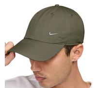 Berretto da tennis Nike Dri-Fit Club Unstructured Metal Swoosh - medium olive/white - Verde (S/M)