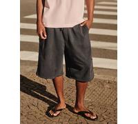 Bershka - Bermuda in pile nero slavato con toppa XL