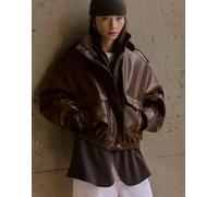 Bershka - Giacca marrone effetto pelle con collo a imbuto S
