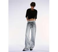 Bershka - Jeans ampi grigio chiaro con stelle e borchie 36