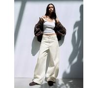 Bershka - Jeans balloon color ecru con fibbia sul retro-Bianco 38
