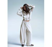 Bershka - Pantaloni grigio chiaro soffici a cilindro XL