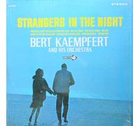 BERT KAEMPFERT - strangers in the night LP