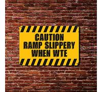 BESTORLOVE Caution Ramp Slippery Tin Sign Caution Aluminium Sign Security Warning Sign Avviso Attenzione 20,3 x 30,5 cm Pittura in ferro antivento per casa cucina giardino uomo grotta