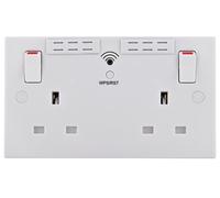 BG ELECTRICAL - Estensore WiFi a doppia presa commutata, 13A, 2 Gang