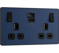 BG Electrical PCDDB22UAC45B - Presa elettrica a muro con doppia commutazione e porte di ricarica USB tipo A e tipo C, colore blu opaco, 13 A, 45 W