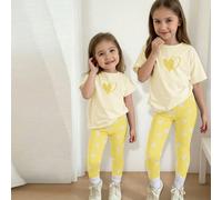 Bianco crema e giallo, stampa minimalista dolce a forma di cuore, completo carino con cerbiatto, maglietta a maniche corte e leggings rotondi e morbidi adatti per ragazza, adatti per primavera/estate,