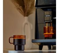 Bicchiere da latte scanalato con manico CHiATO, 260 ml - Marrone
